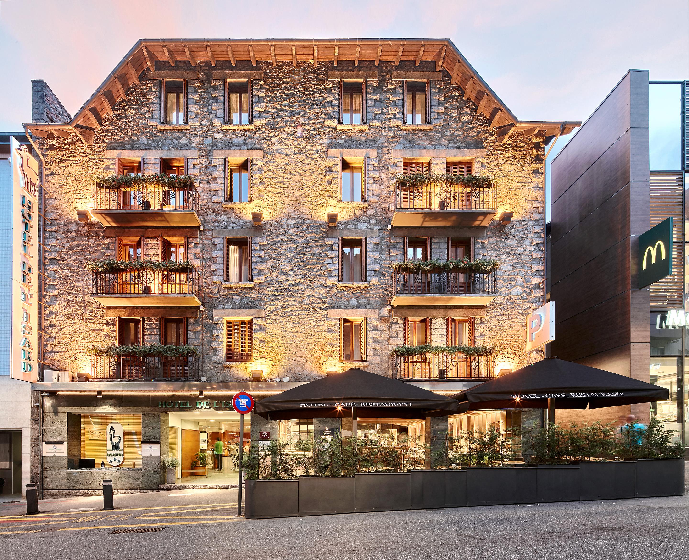 Hotel De L'Isard Andorra la Vella Exteriör bild